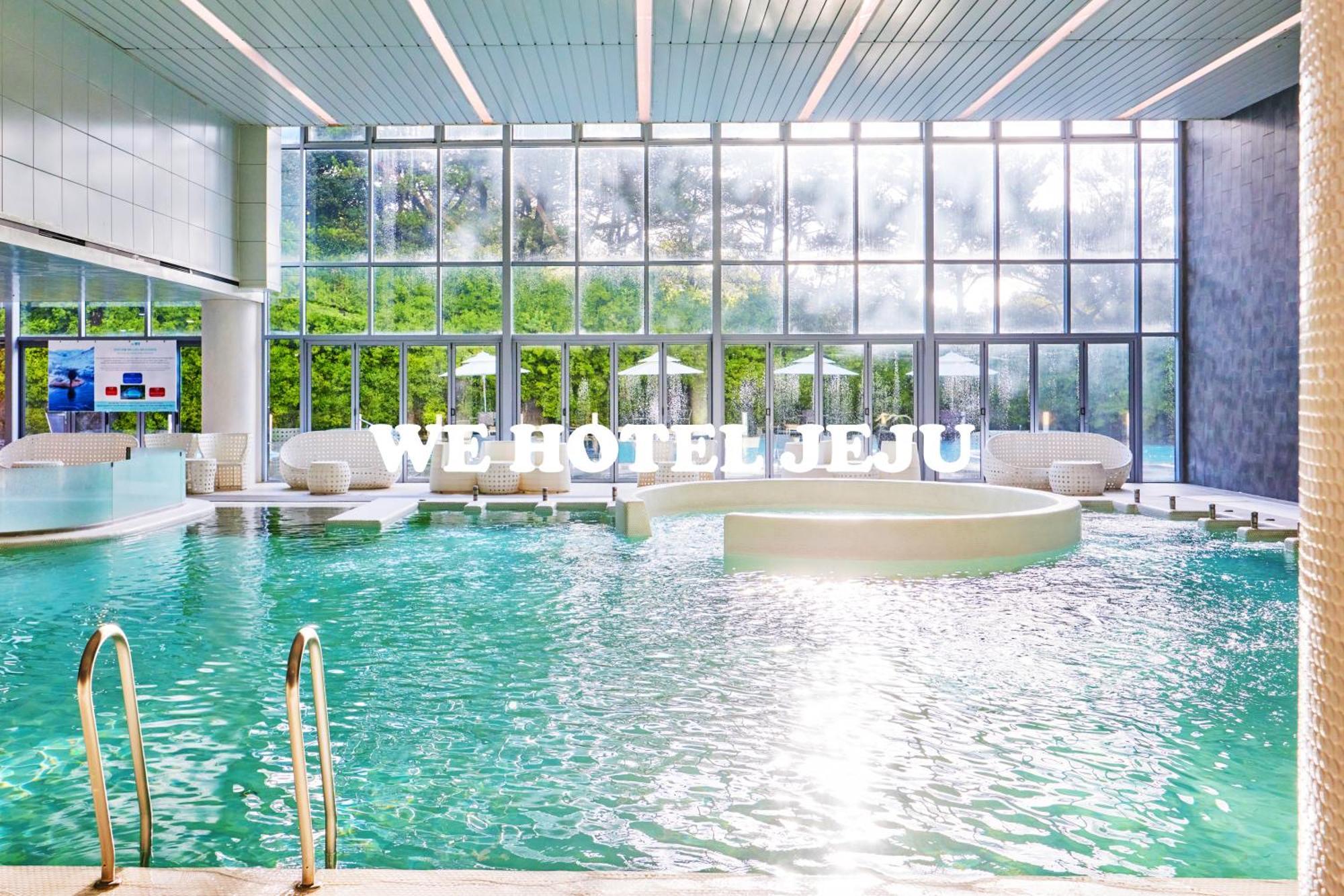 วี โฮเต็ล เชจู Hotel ซอกวีโพ ภายนอก รูปภาพ